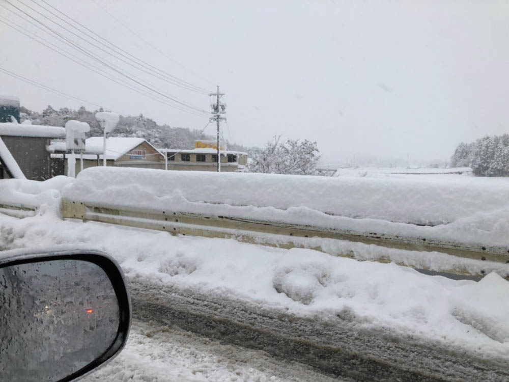 リフトで除雪