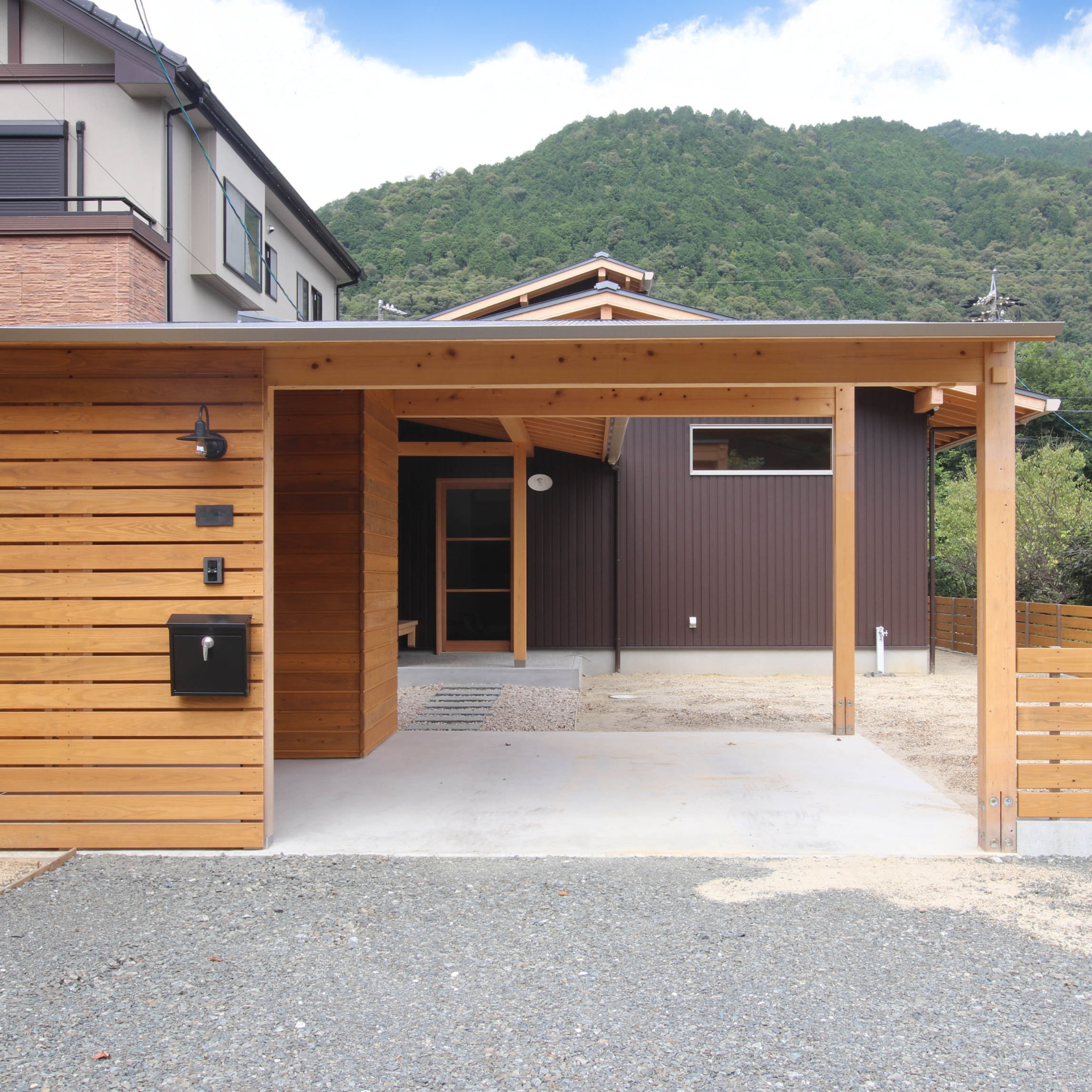 多度山の新しい家