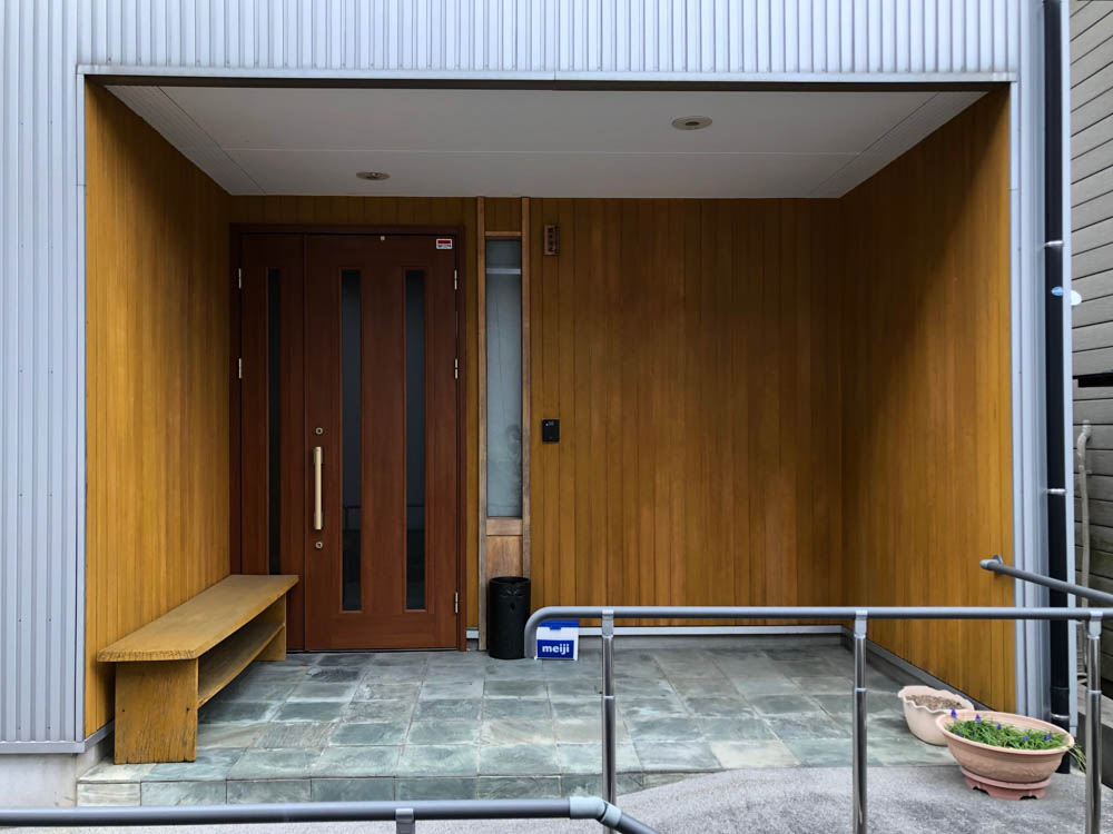 15年前の外の木板